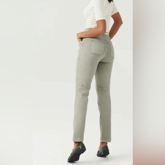 Spanx Stretch Twill Straight Leg Pull On Pants Olive Oil Green Women’s Size XL - Picture 11 of 12